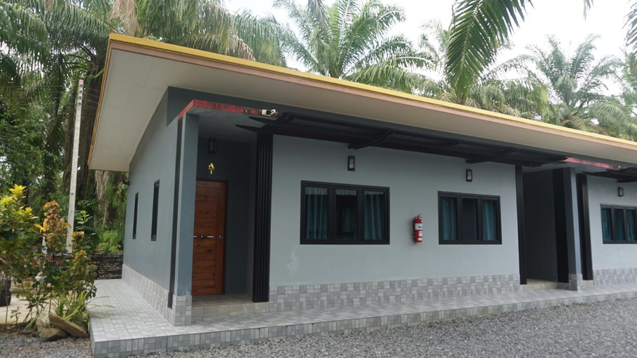Others 4, Farinda Resort, Thap Put
