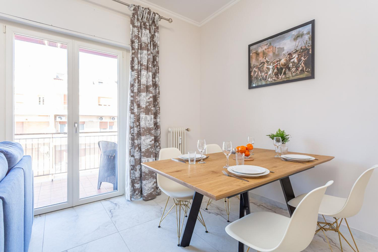 Others 5, Maison Silvestri, Rome