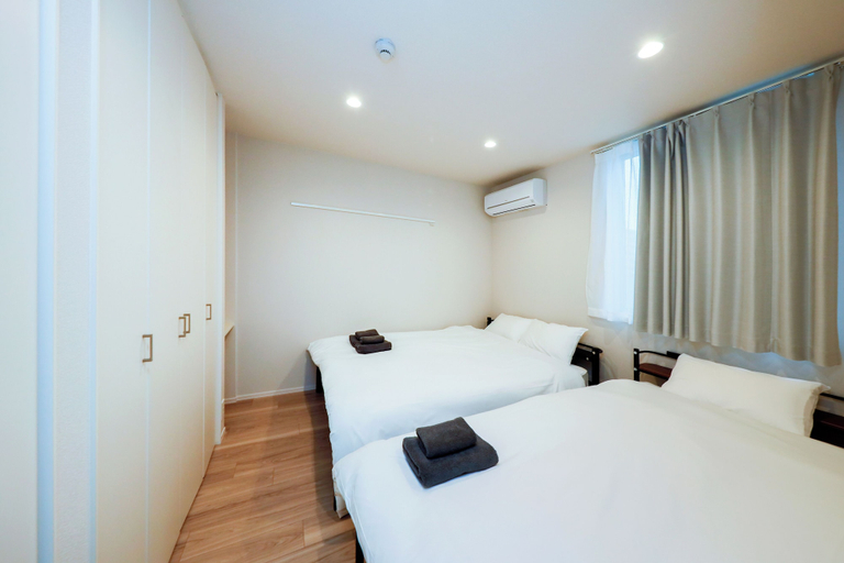 Bedroom 3, La Terrasse Higashikomagata by Tranova