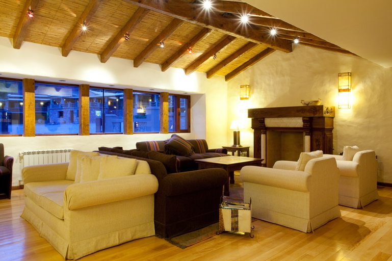 Public Area 2, Marques de Tojo Hotel, Tumbaya