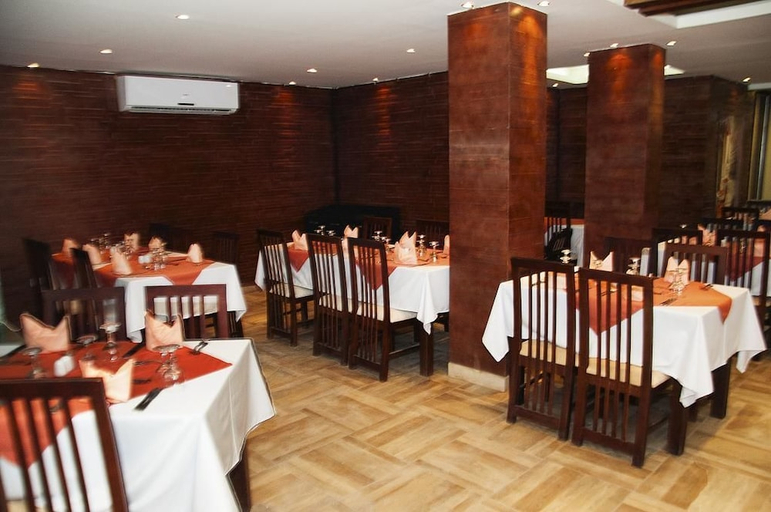 Food & Drinks 4, Elaria Hotel, Al-Ghurdaqah