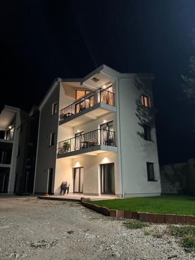 Others 4, Kovacevic Apartments