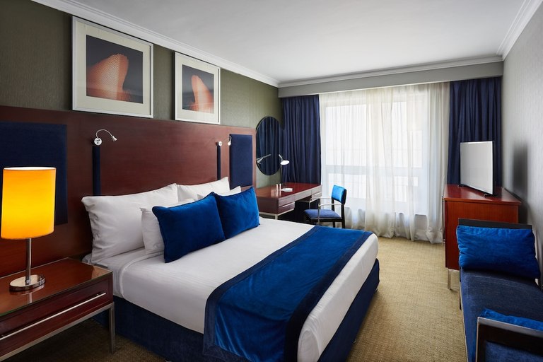 Bedroom 3, Radisson Blu Heliopolis, An-Nuzhah