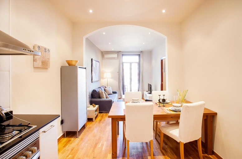 Others 5, Viladomat Eixample Apartment, Barcelona