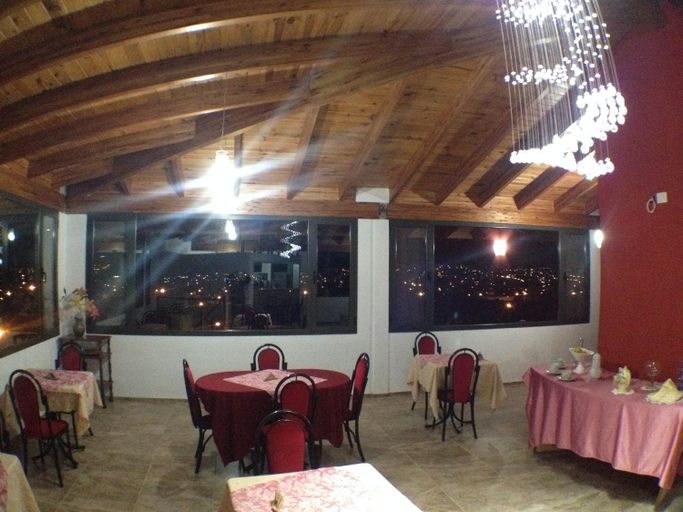 Food & Drinks 5, Apart-Hotel Gibert's House, Santa María
