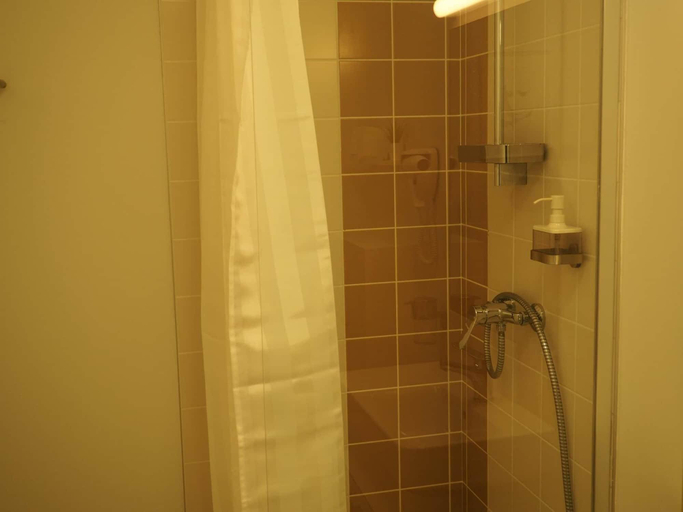 Bathroom 4, Résidence les Ramblas, Haute-Garonne