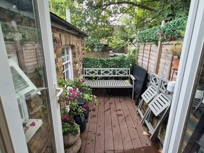 Others 4, Charming London 2 bed Apartment, Kennington/oval, London