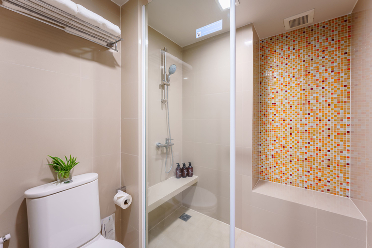 Bathroom 21
