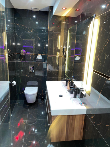 Bathroom 6