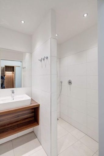 Bathroom 4, Landhotel Beck, Hohenlohekreis