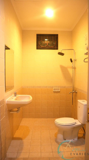 Bathroom, Cipanas Villas, Cianjur
