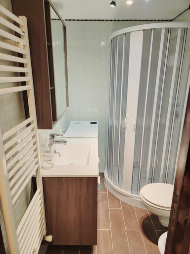 Bathroom 3, Giovinazzo Historic Apulia, Bari