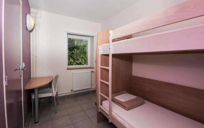 Others 4, Auberge de jeunesse Rochefort, Charente-Maritime