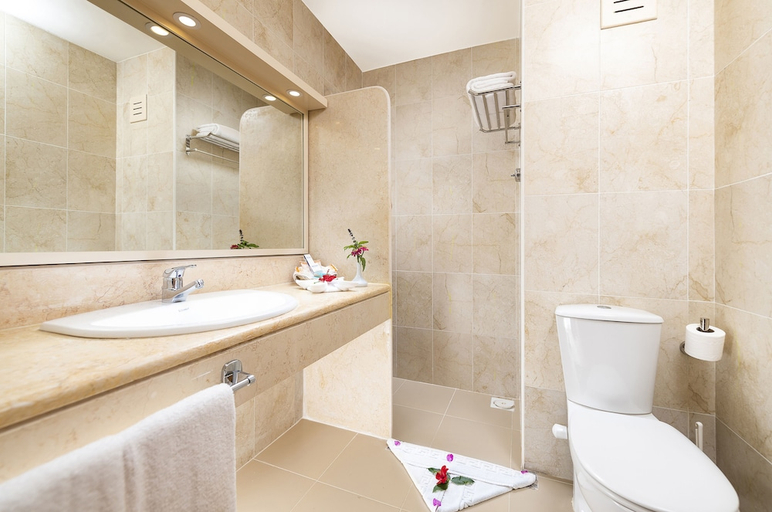 Bathroom 5, Three Corners Fayrouz Plaza Beach Resort, Marsa 'Alam