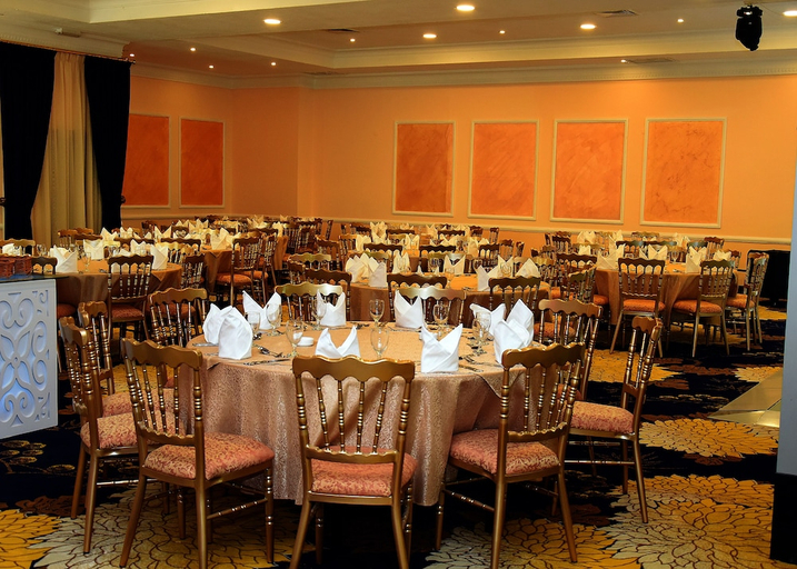 Food & Drinks 4, Sparr Hotel, Salt
