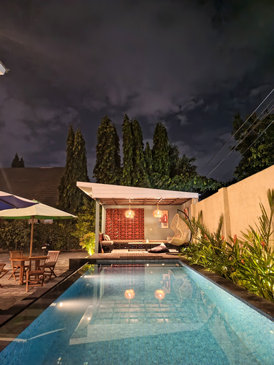 Swimming Pool 23