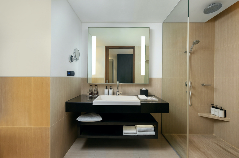 Bathroom 9