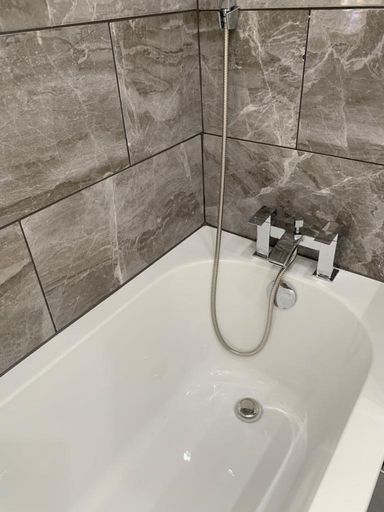 Bathroom, London Retreat at Hindsley's Place, London