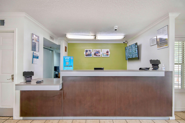 Public Area 2, Studio 6 Extended Stay - San Antonio, TX - Six Flags, Bexar