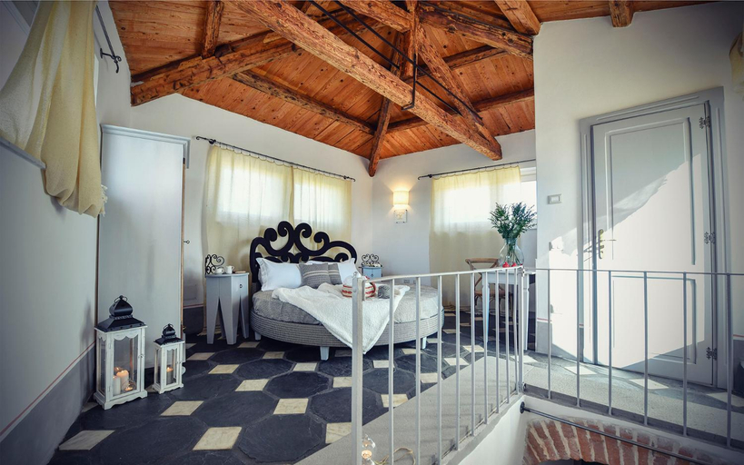 Bedroom 2, BISOS, Oristano
