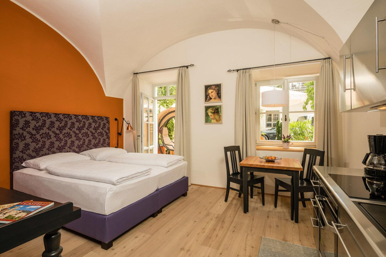 Bedroom 3, Garni Traube, Bolzano