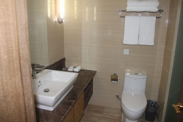 Bathroom 3, Qishu Fairyland lnternational Hotel, Huangshan