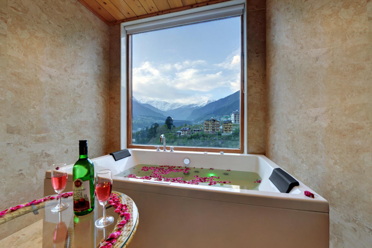 Bathroom 4, Tiaraa Hotels & Resorts - A Five Star Luxury Resort, Manali, Kullu