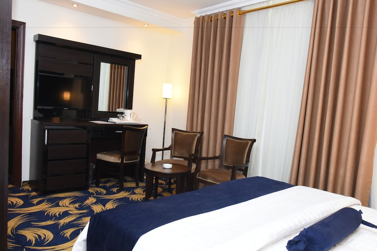 Bedroom 3, Sparr Hotel, Salt