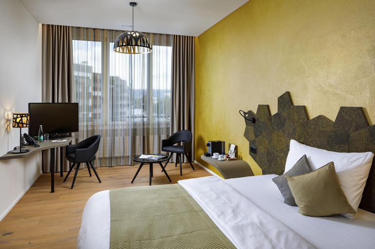 Bedroom 27