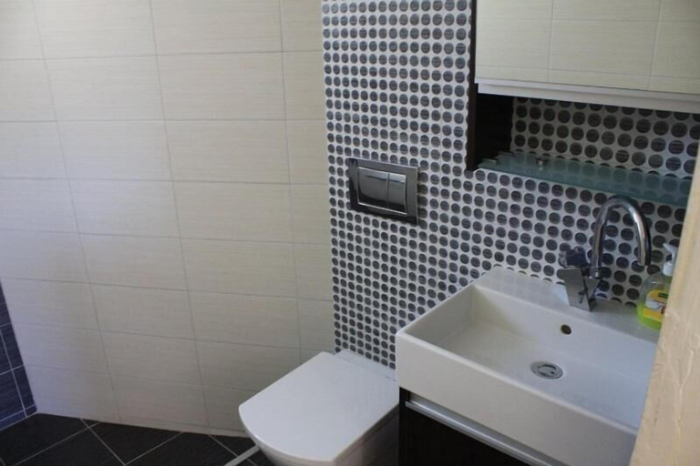 Bathroom 4, 260sqm villa in Loutraki with a sea view, Peloponnese