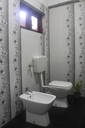 Bathroom 5, Shon Villa, Negombo