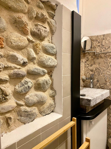 Others 5, Bike Room - SEA CAVES Pietra Ligure, Savona
