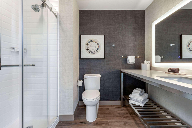 Bathroom 22