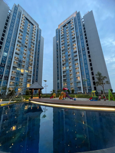 Exterior 9