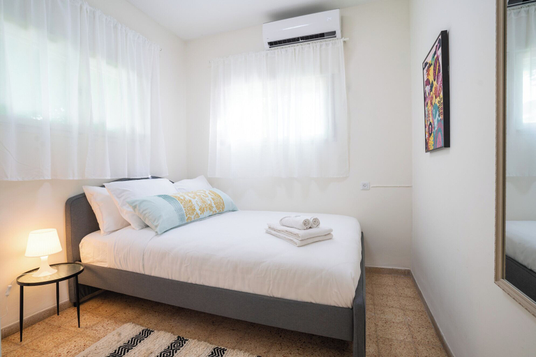 Bedroom 4, Supreme 4BR Villa With Garden & Sea View