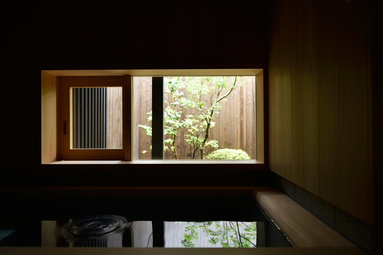 Bathroom 4, Kuraya Nanseicho, Kyoto