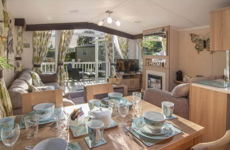 Food & Drinks, Seaside Bliss Caravan Retreat in Blackpool, Lancashire