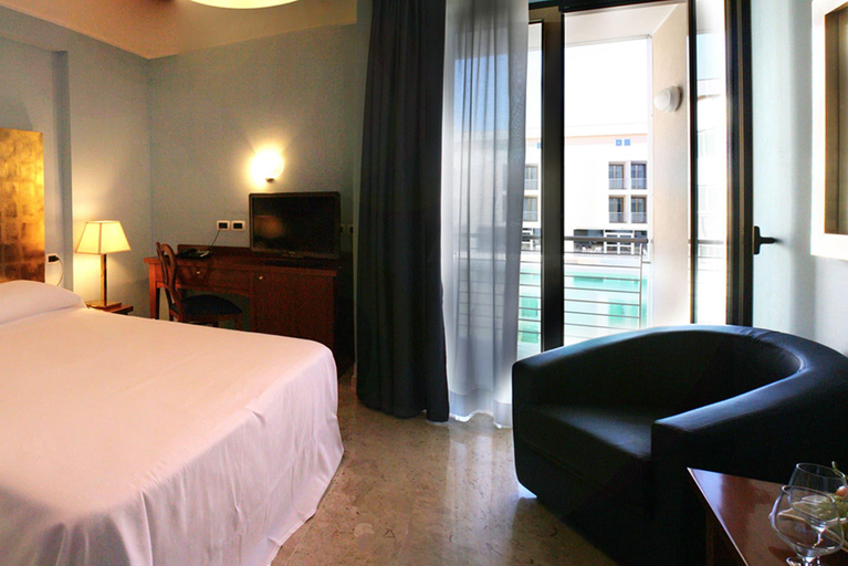 Bedroom 16
