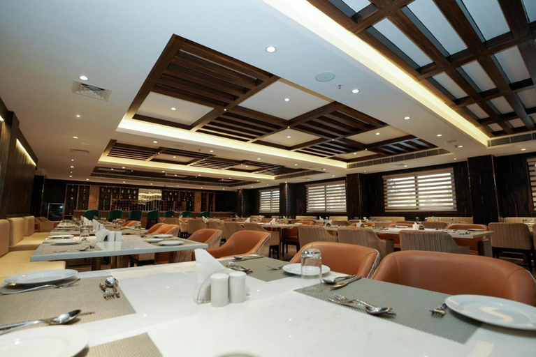 Food & Drinks, Royal Ritz Resort, Dharwad