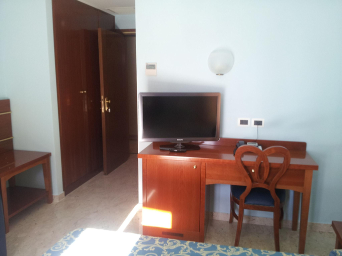 Bedroom 19