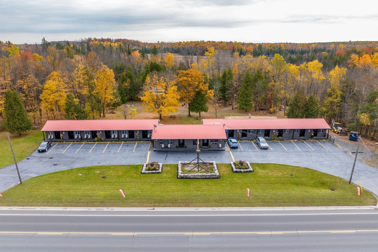 Public Area, Moira Lake Motel, Hastings