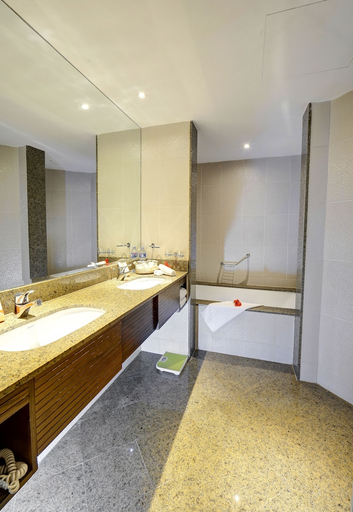 Bathroom 4, Stella Di Mare Grand Hotel, 'Ataqah