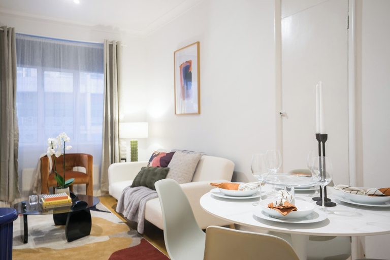 Others 3, Perfectly Located Apartment Above Tube Station, London