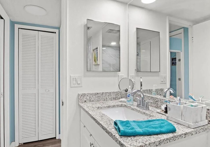 Bathroom, Golf Course Water view, Manatee