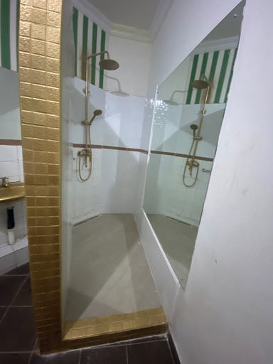 Bathroom 3, La Belva Court, Lusaka