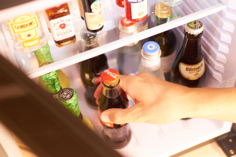 Food & Drinks