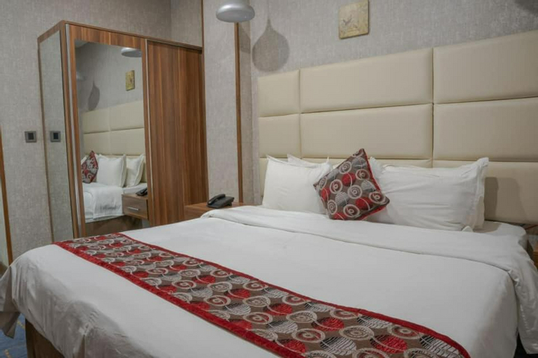 Bedroom 4, Bloom Hotel, Adhamiya