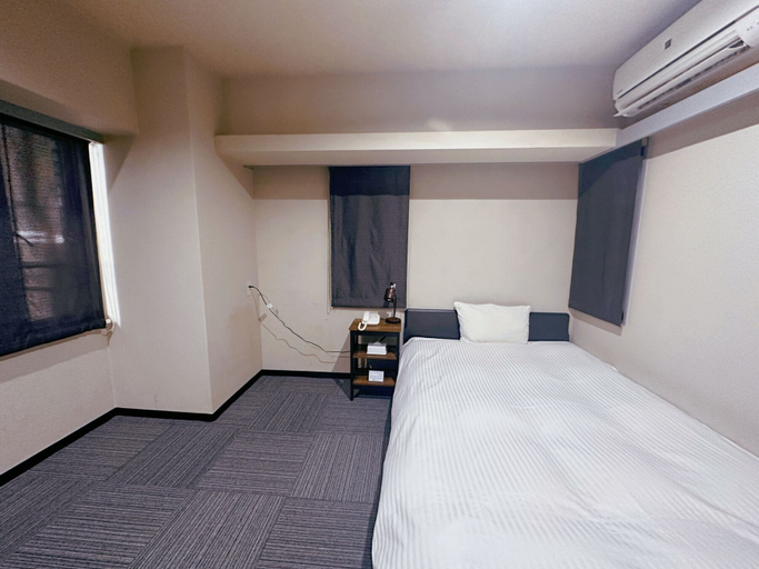 Bedroom 2, Nissei Hotel Fukuoka, Fukuoka