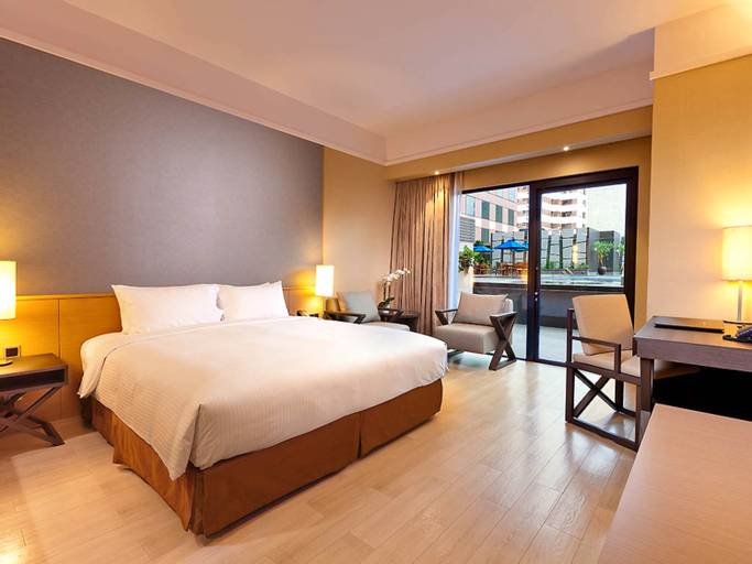 Bedroom 3, Grand Mercure Singapore Roxy, Singapore