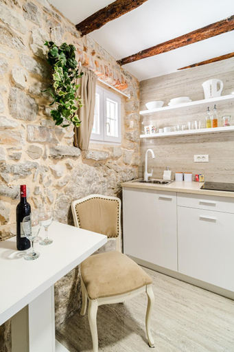 Others 5, Sv.Duje Apartments, Split